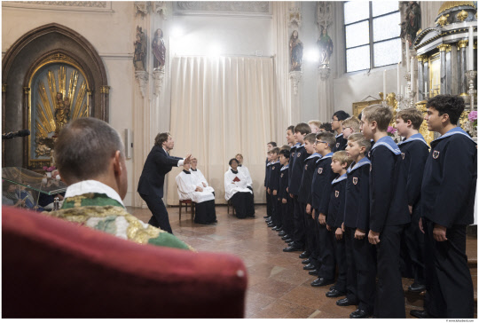 마놀로 카닌과 부르크너 팀